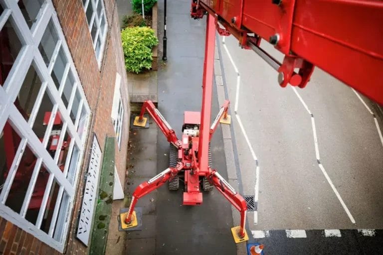 PP Gutters residential and commercial roof and gutter cleaning services. Gutter cleaning using a cherry picker