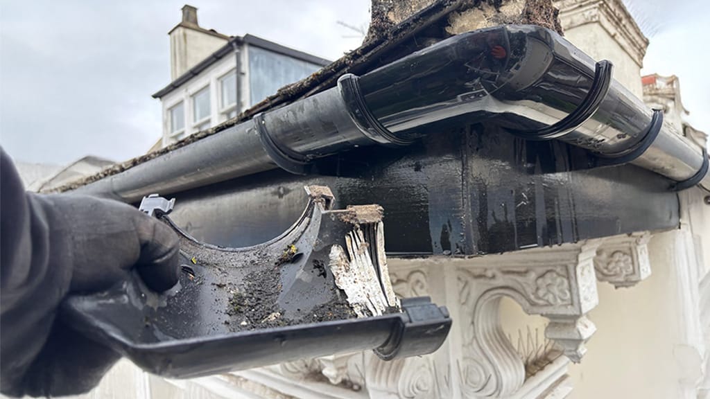 pp-gutters-residential-gutter-maintenance-077