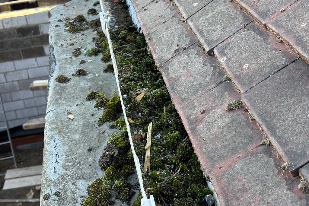 Gutter Cleaning in Welwyn Garden City