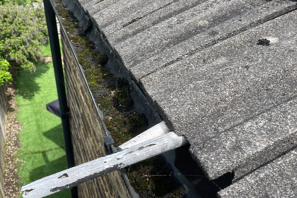 Gutter Cleaning in West Stockbridge