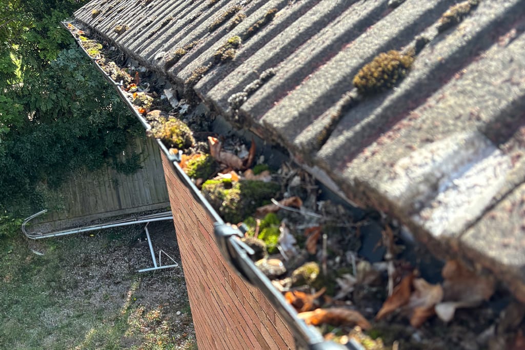Gutter Cleaning in Southwark