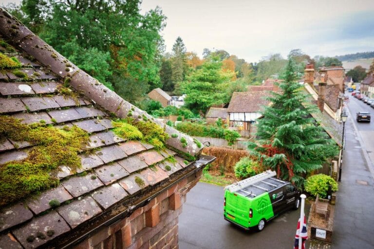 PP Gutters cleaning services in action